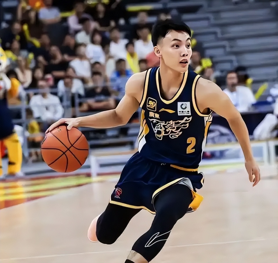 gtimg, https, 黄明依 gtimg, https, 黄明依